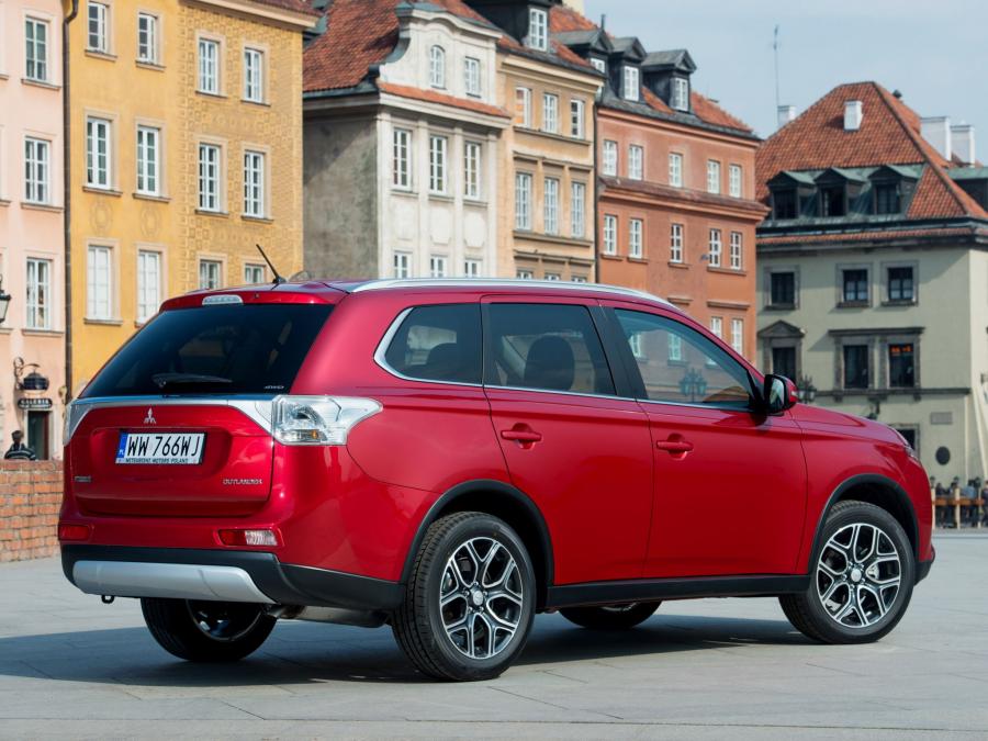  Mitsubishi Outlander 2014 года  (фото 127 из 136)